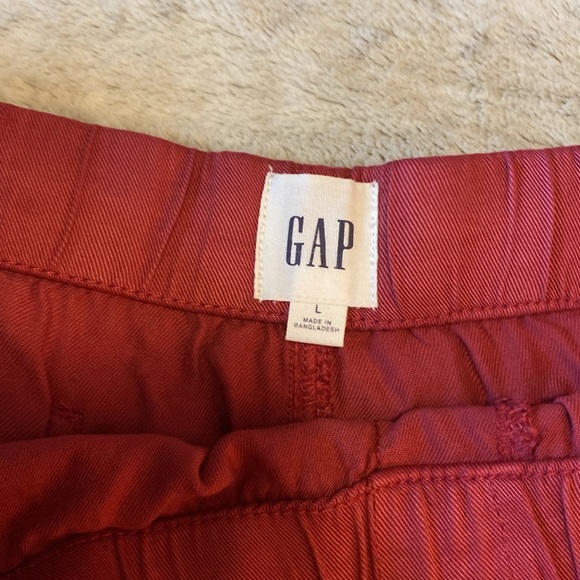 NWT GAP Red Pull-On Short - Picture 4 of 6